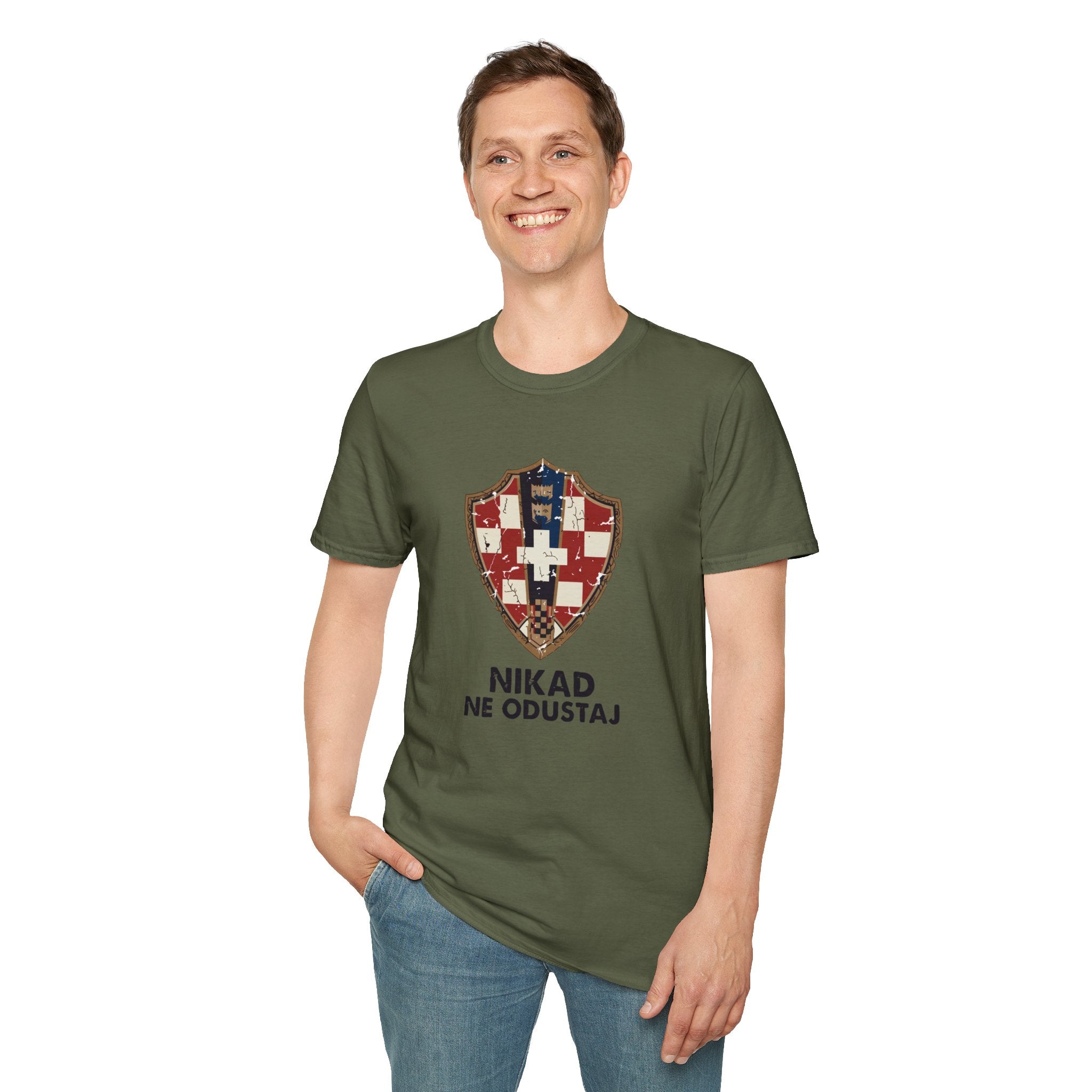 Croatian Crest T-Shirt — "Nikad Ne Odustaj" (Never Give Up)