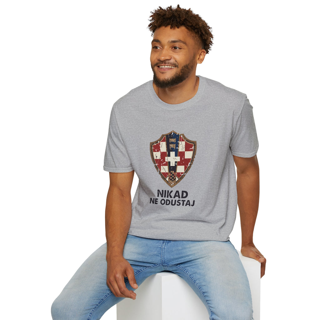 Croatian Crest T-Shirt — "Nikad Ne Odustaj" (Never Give Up)