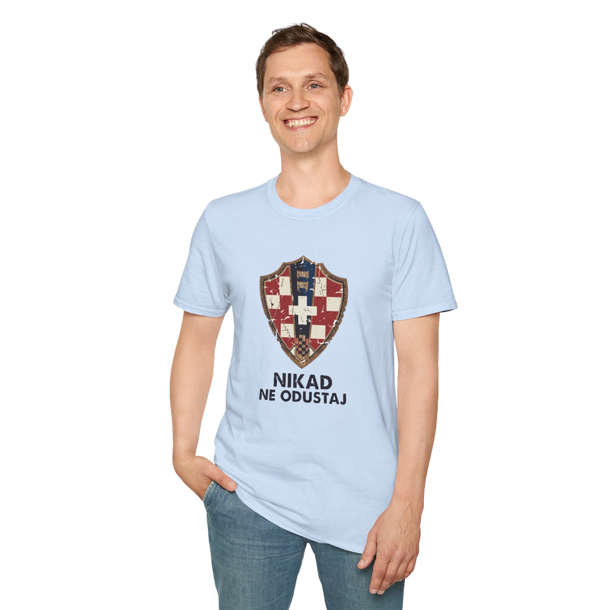 Croatian Crest T-Shirt — "Nikad Ne Odustaj" (Never Give Up)