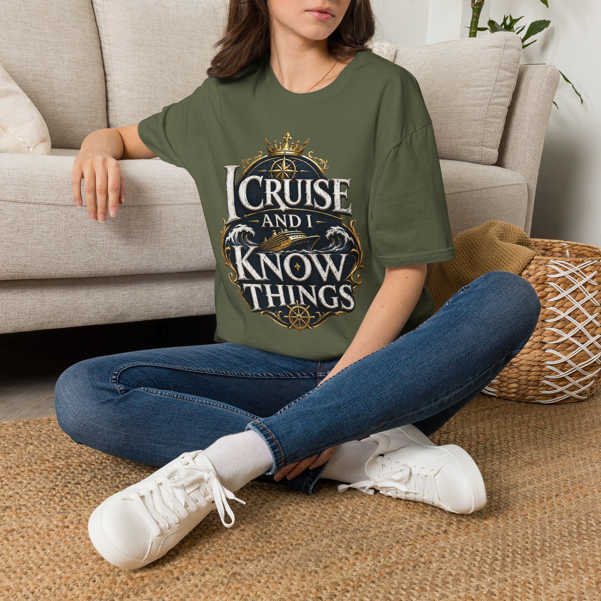 I Cruise and I Know Things T-Shirt